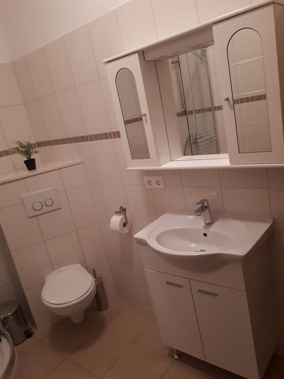 Apartments Marina Трогир Екстериор снимка