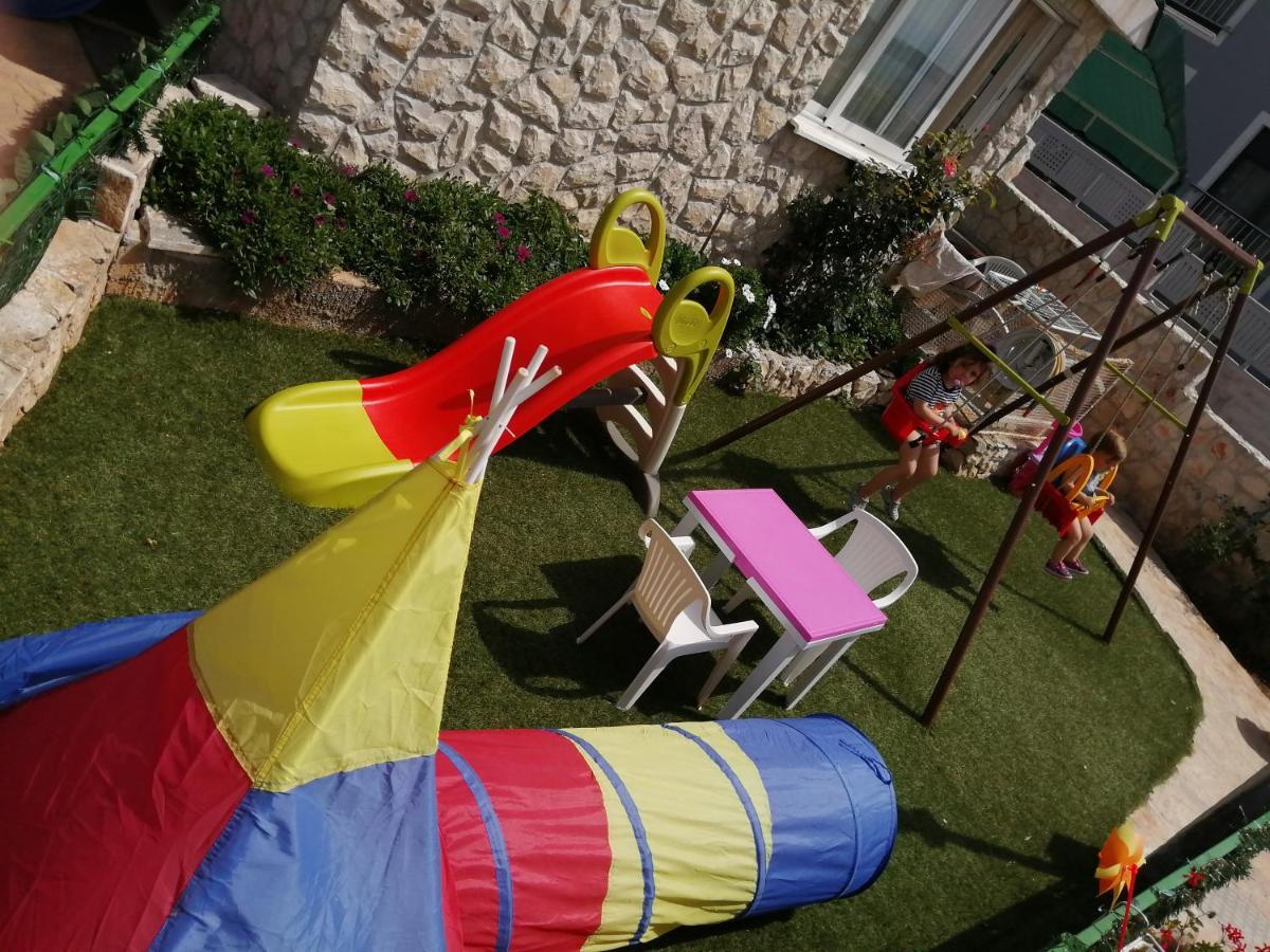 Apartments Marina Трогир Екстериор снимка